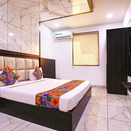 Fabhotel Grand Sparrow Tajganj Luaran gambar