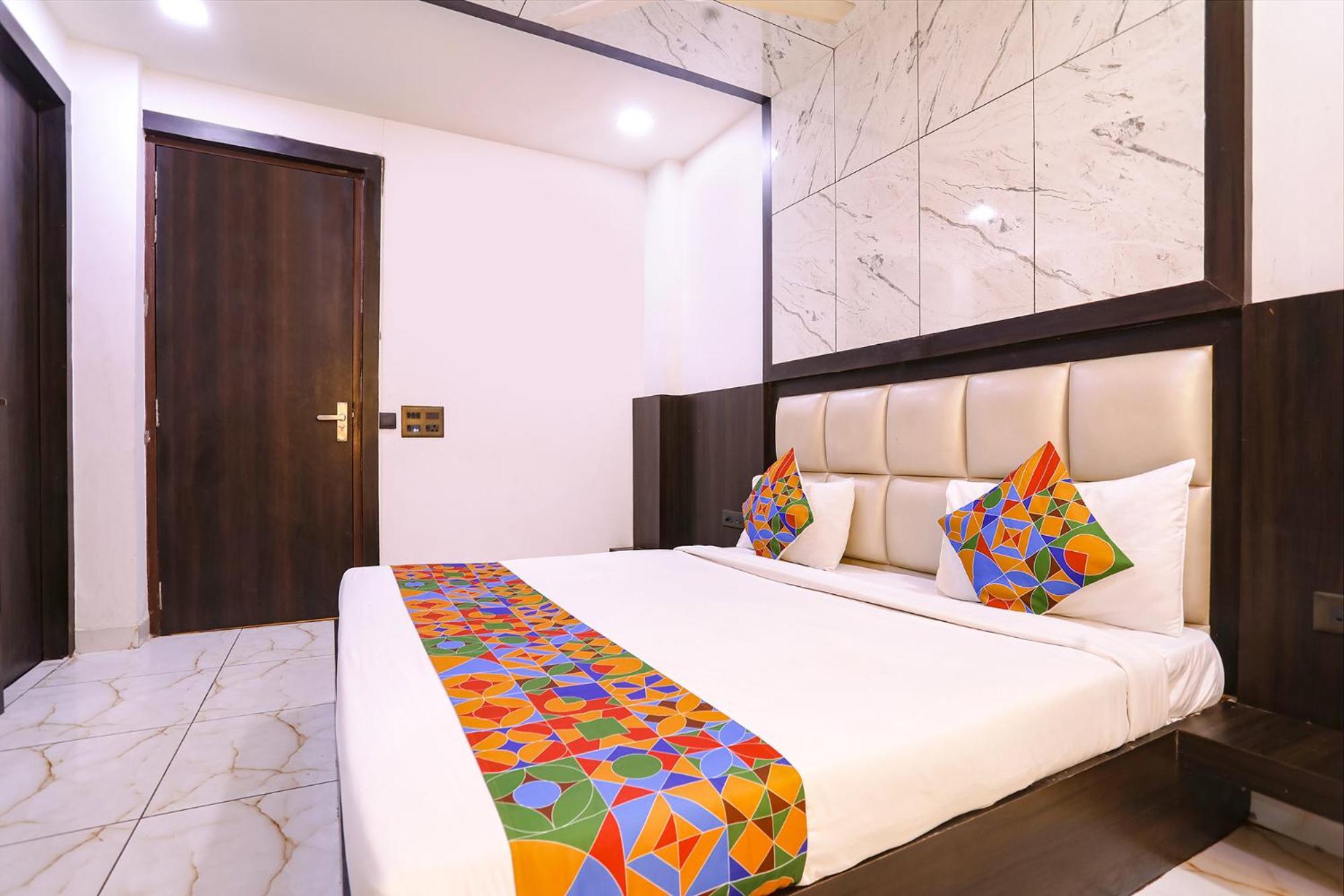 Fabhotel Grand Sparrow Tajganj Luaran gambar