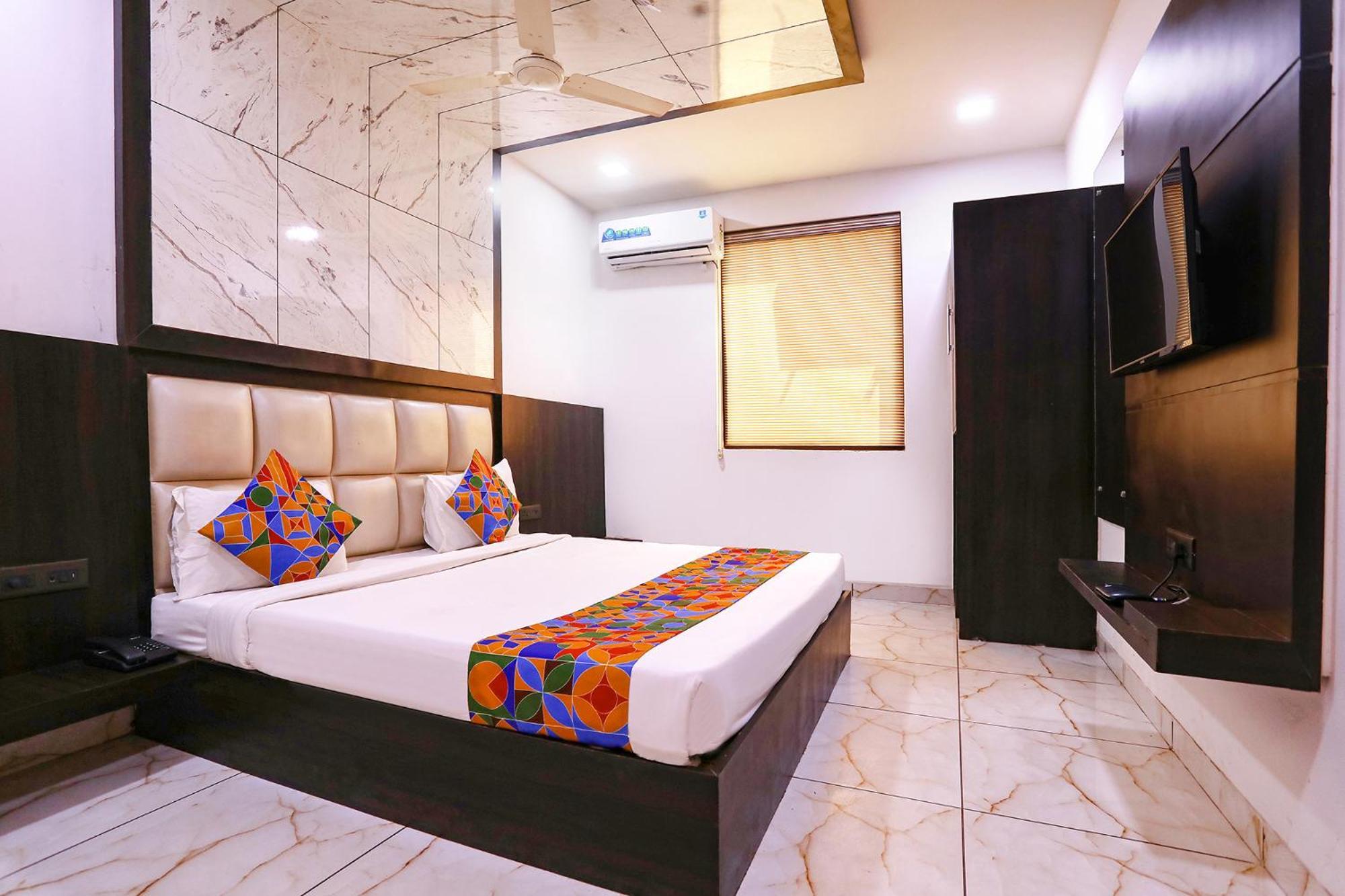 Fabhotel Grand Sparrow Tajganj Luaran gambar
