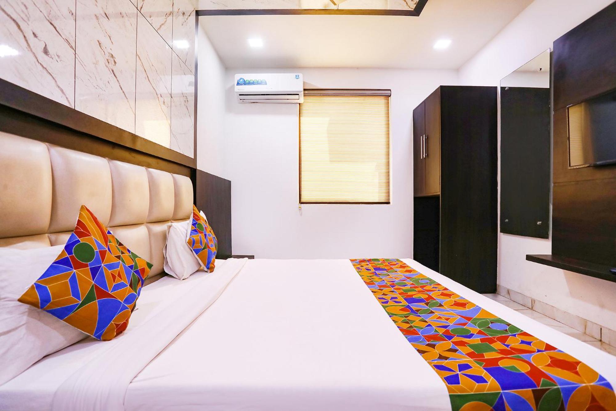 Fabhotel Grand Sparrow Tajganj Luaran gambar