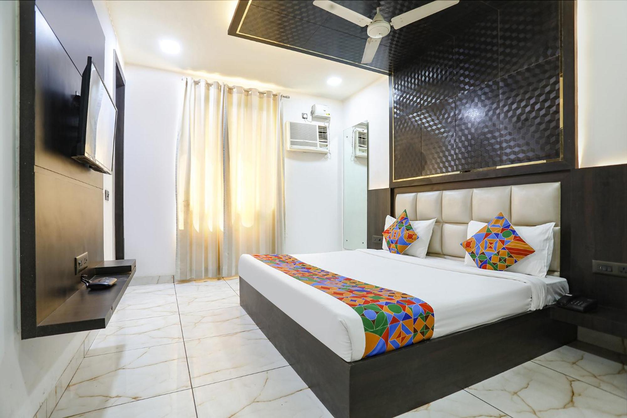 Fabhotel Grand Sparrow Tajganj Luaran gambar