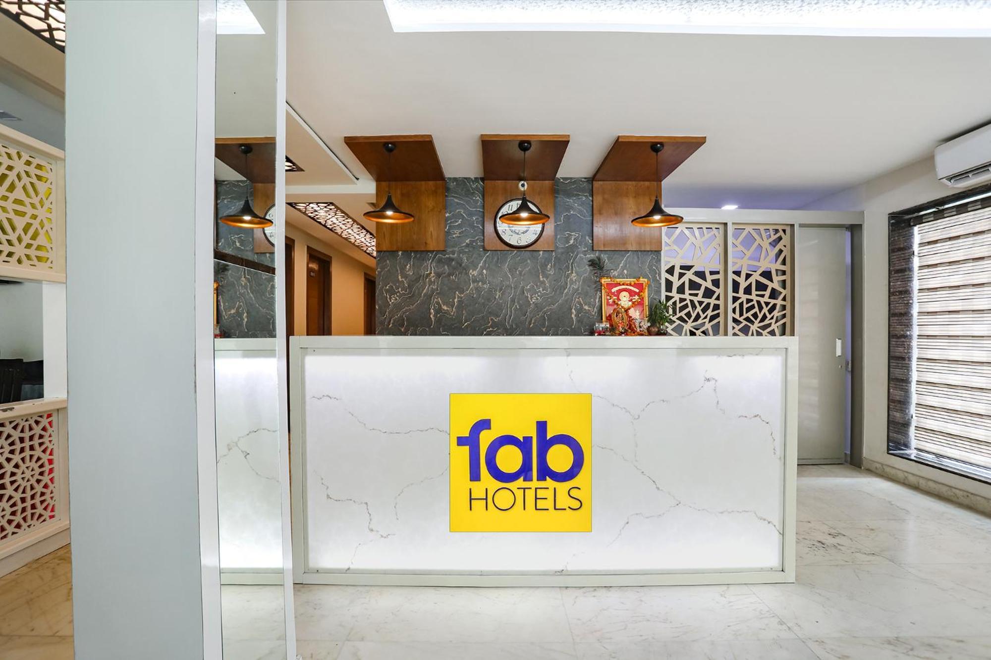 Fabhotel Grand Sparrow Tajganj Luaran gambar