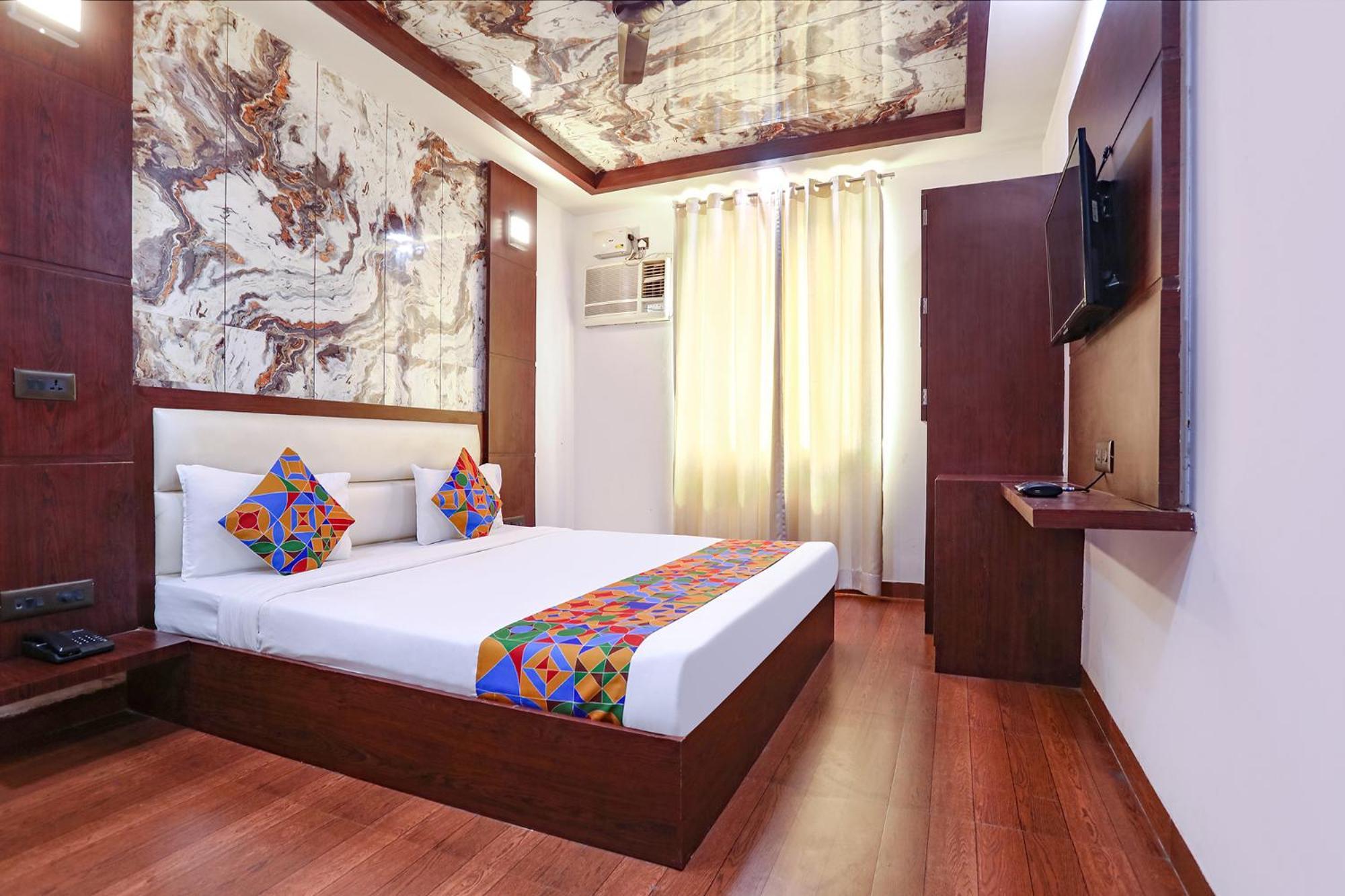 Fabhotel Grand Sparrow Tajganj Luaran gambar
