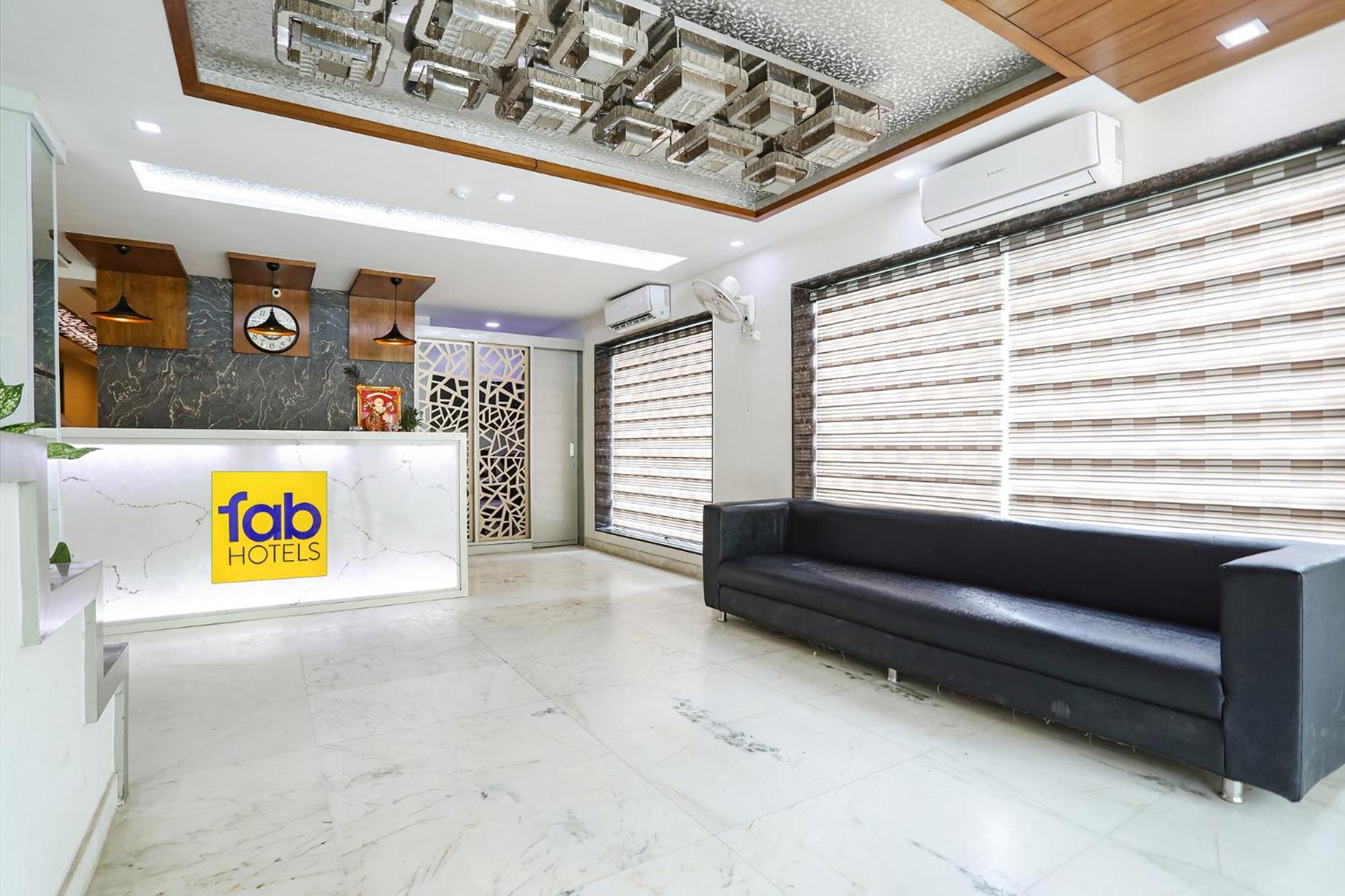 Fabhotel Grand Sparrow Tajganj Luaran gambar