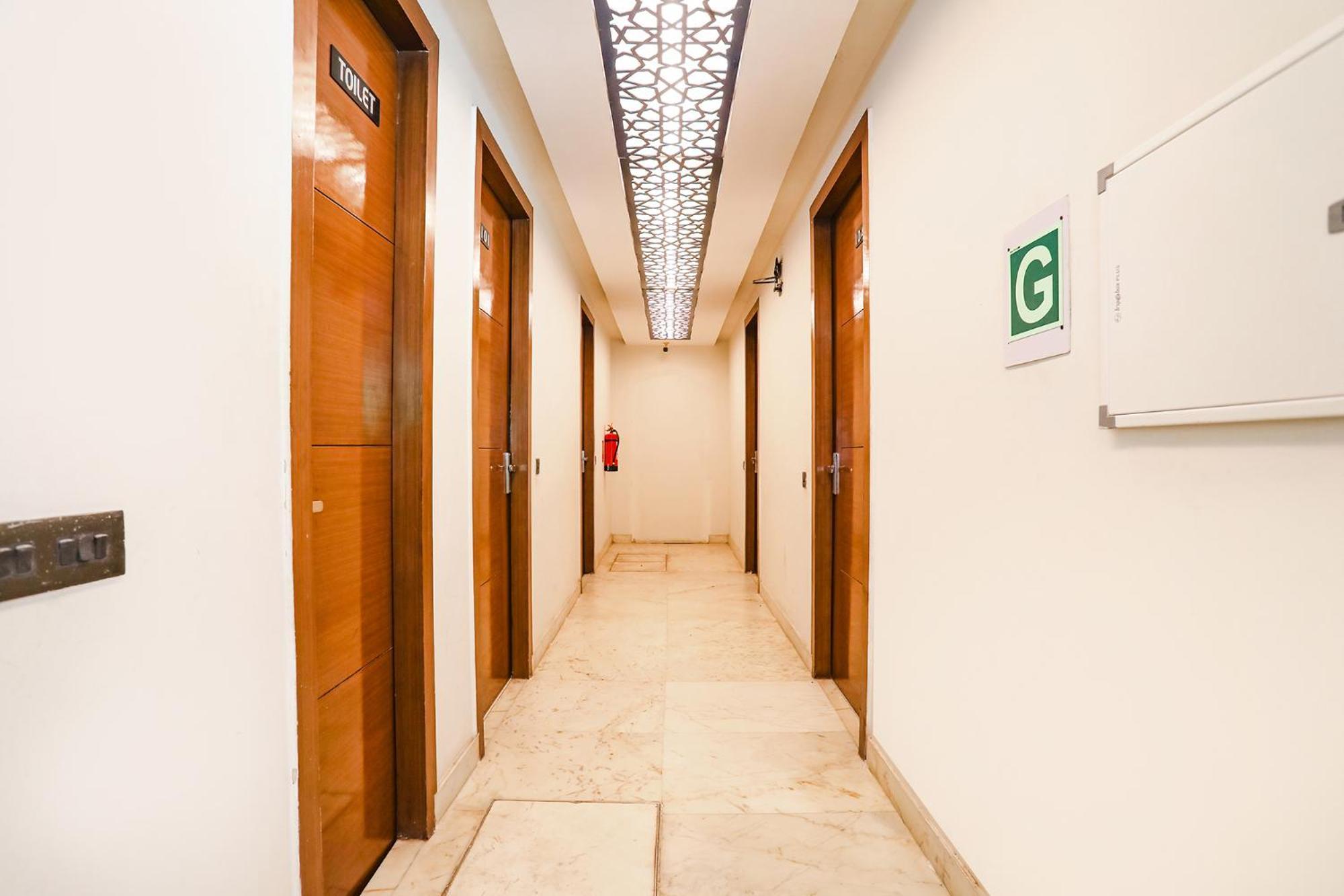 Fabhotel Grand Sparrow Tajganj Luaran gambar